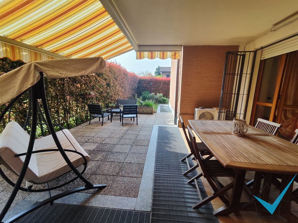 Limbiate-Trilocale con giardino privato e taverna